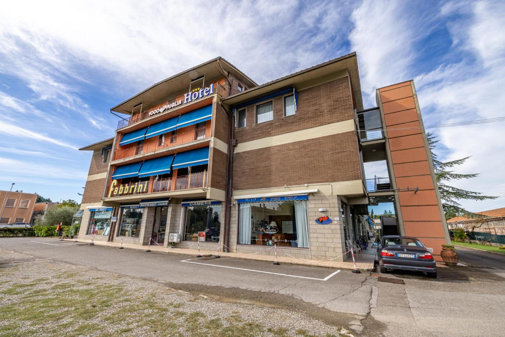1000 Miglia Hotel Monteroni d'Arbia Exterior photo